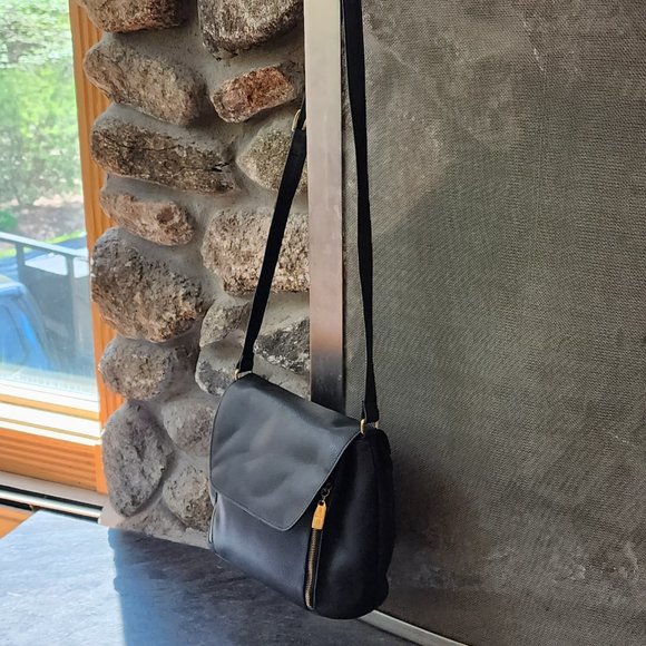 First Issue Black Faux Leather Shoulder Bag - Picture 4 of 16